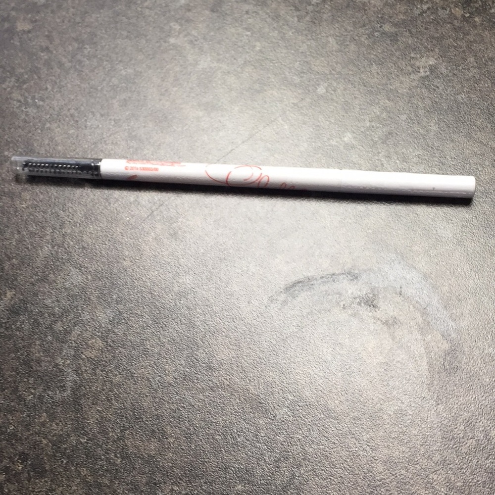Chella eyebrow pencil